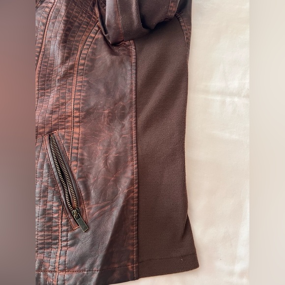 Women’s Maurices Brown Faux Leather Moto Jacket - Picture 2 of 9